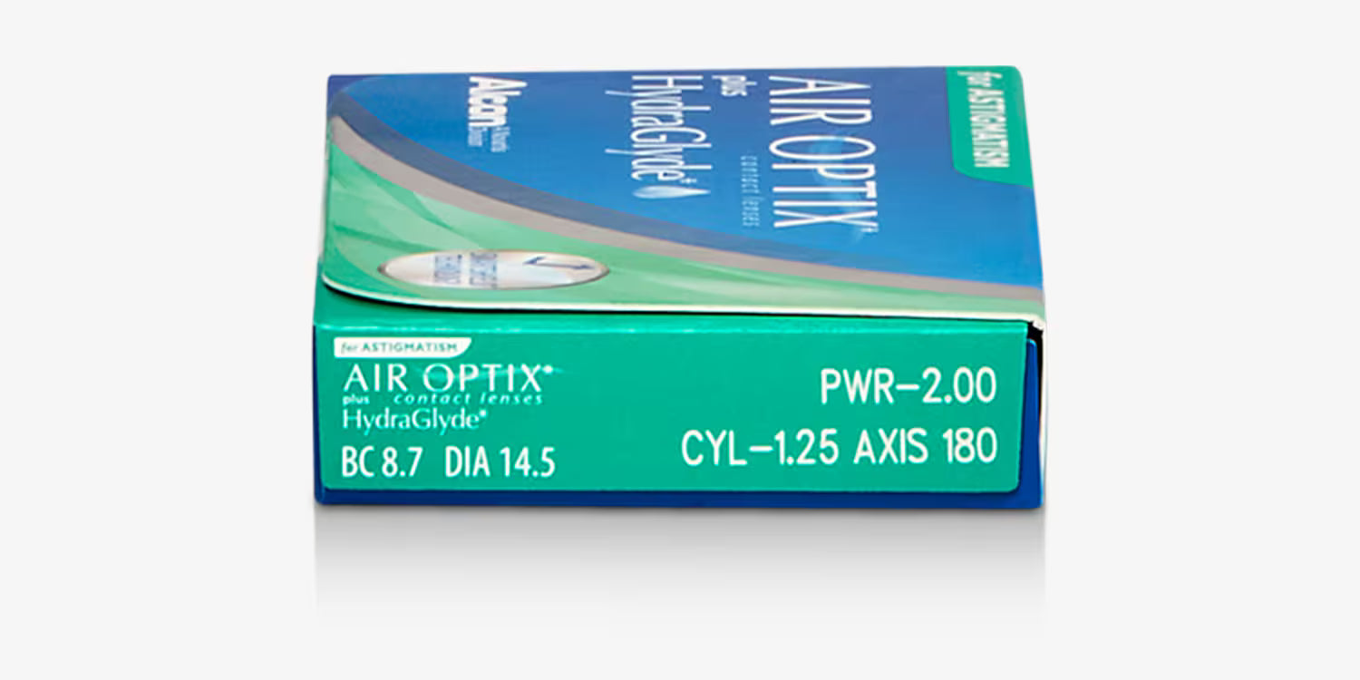 Air Optix Plus Hydraglyde for Astigmatism - Monthly reusable contact lenses- Pack of 3